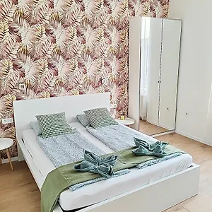 R374 #freeparking Apartament Budapeszt