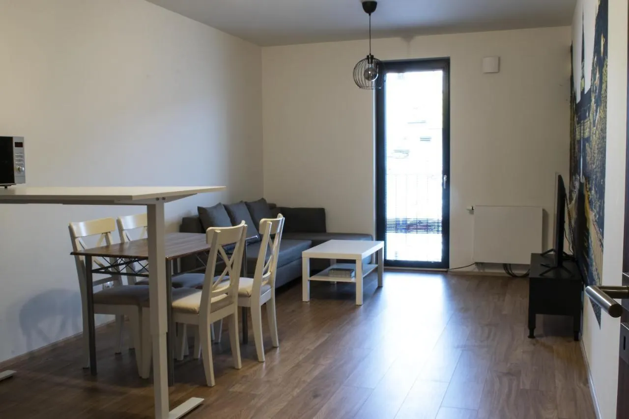 Central Prague Vitkov - Free Parking Apartmán